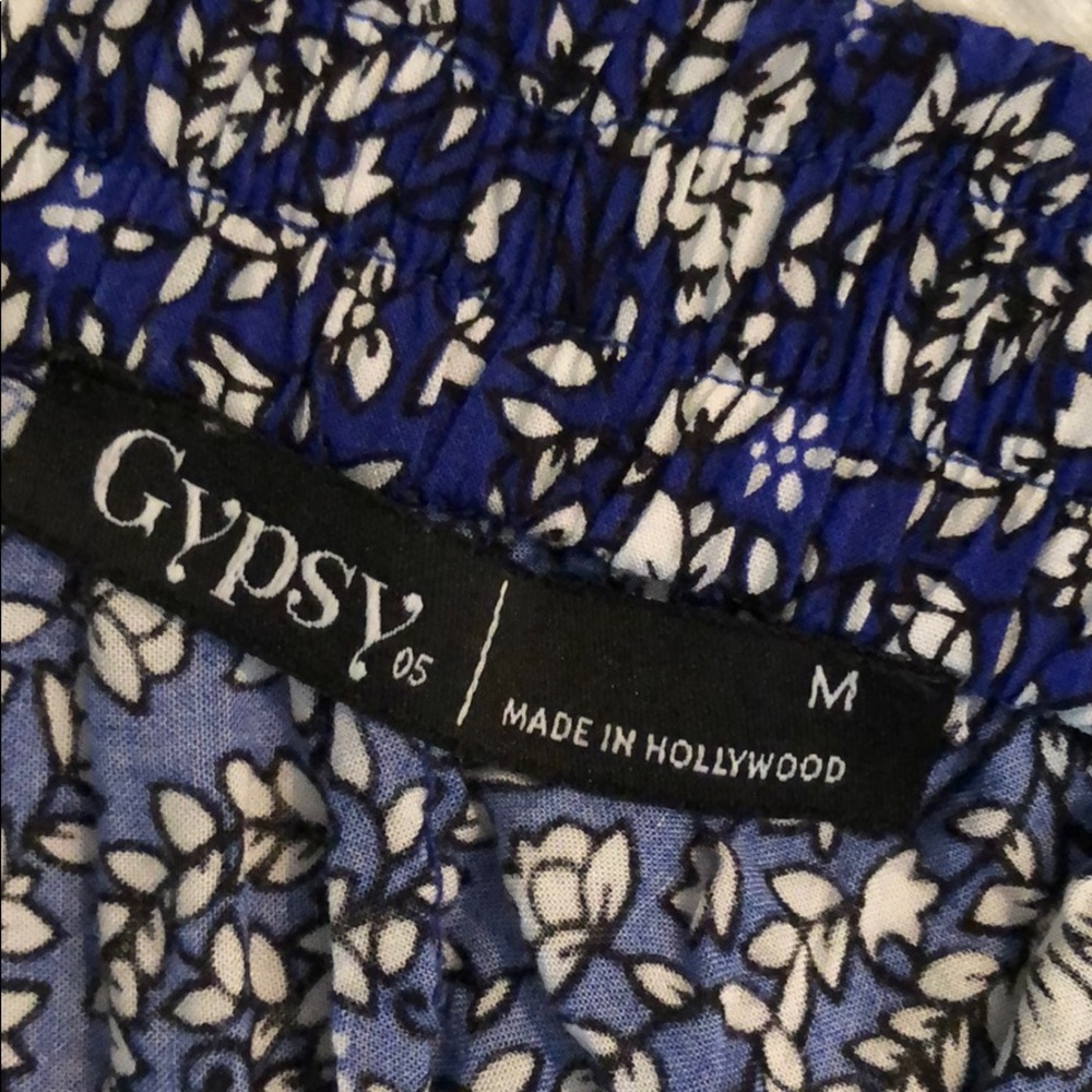 Shorts - Picture 2 of 4